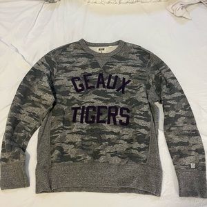 LSU Geaux Tigers crewneck sweatshirt